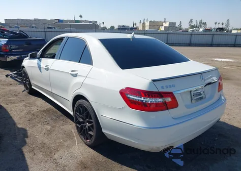 2011 Mercedes-Benz E 350 из США, поврежденный, VIN WDDHF5GB8BA449628